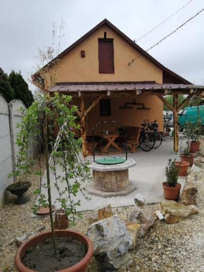 Tóváros Vendégház, Abadszalok